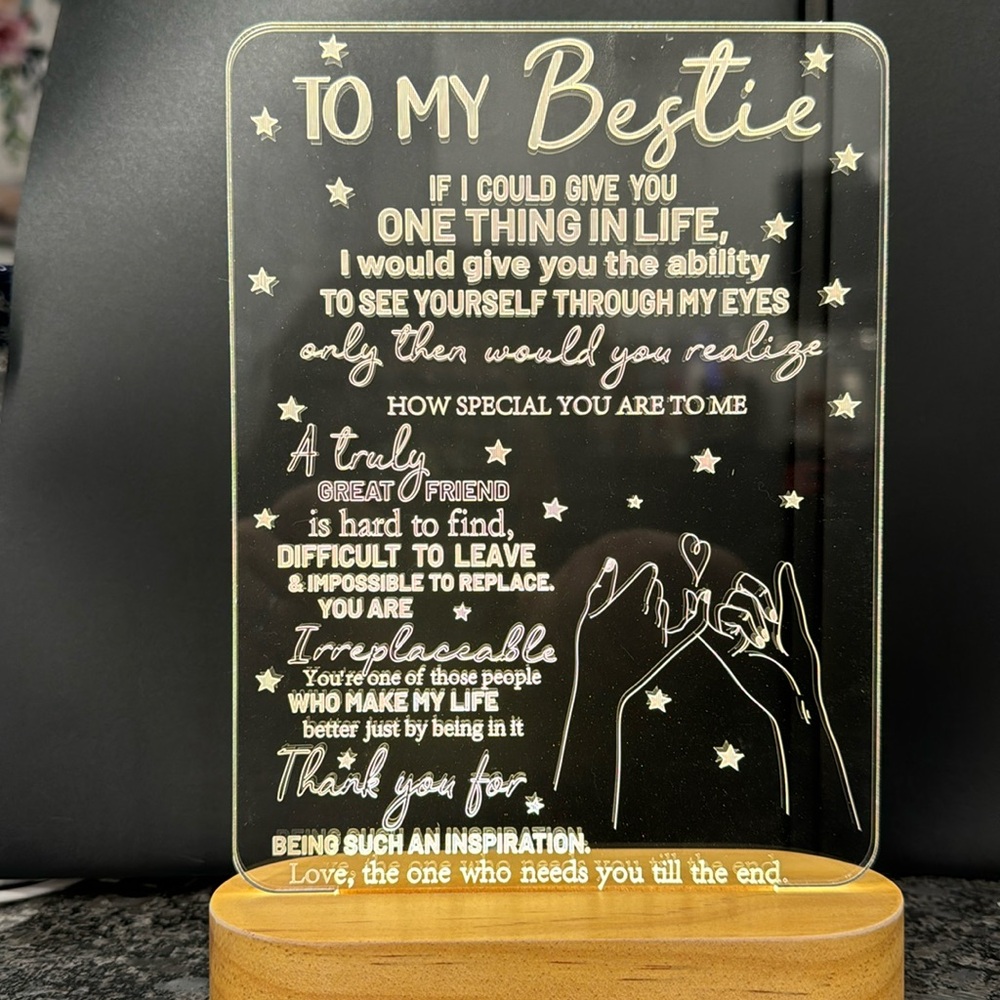 3D Bestie Lamp with wooden stand